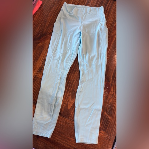 Cyan blue align - Picture 2 of 3